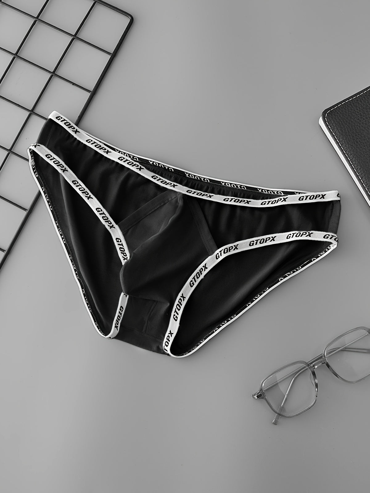 Men's sexy and comfortable hollowed-out low-rise briefs