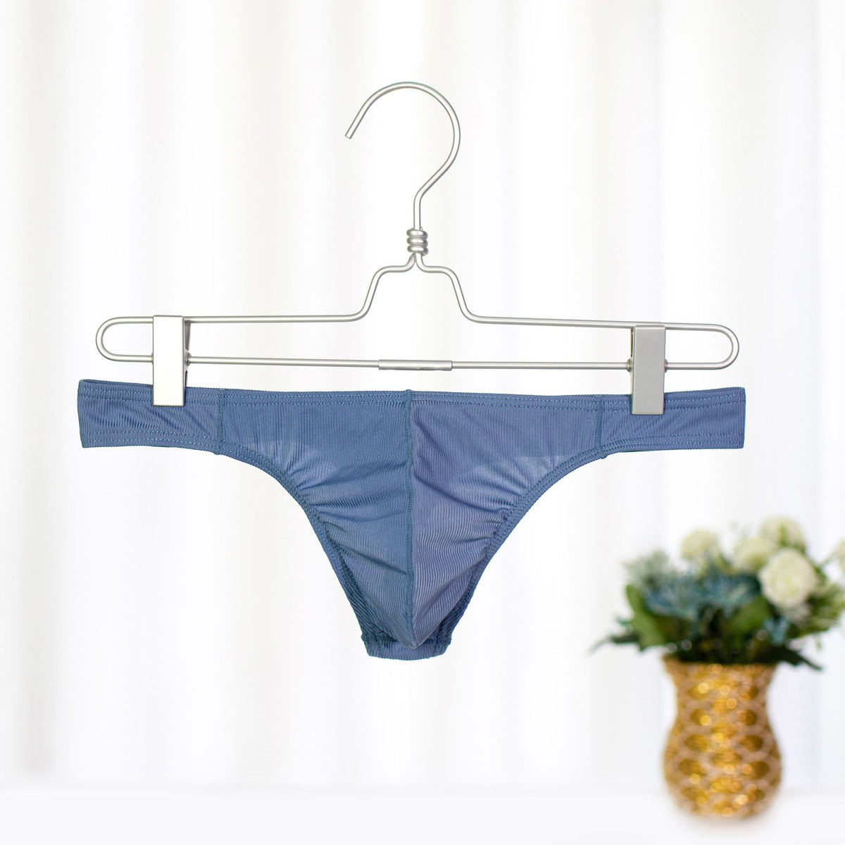 Extremely comfortable men's thongs, seamless pure cotton underwear